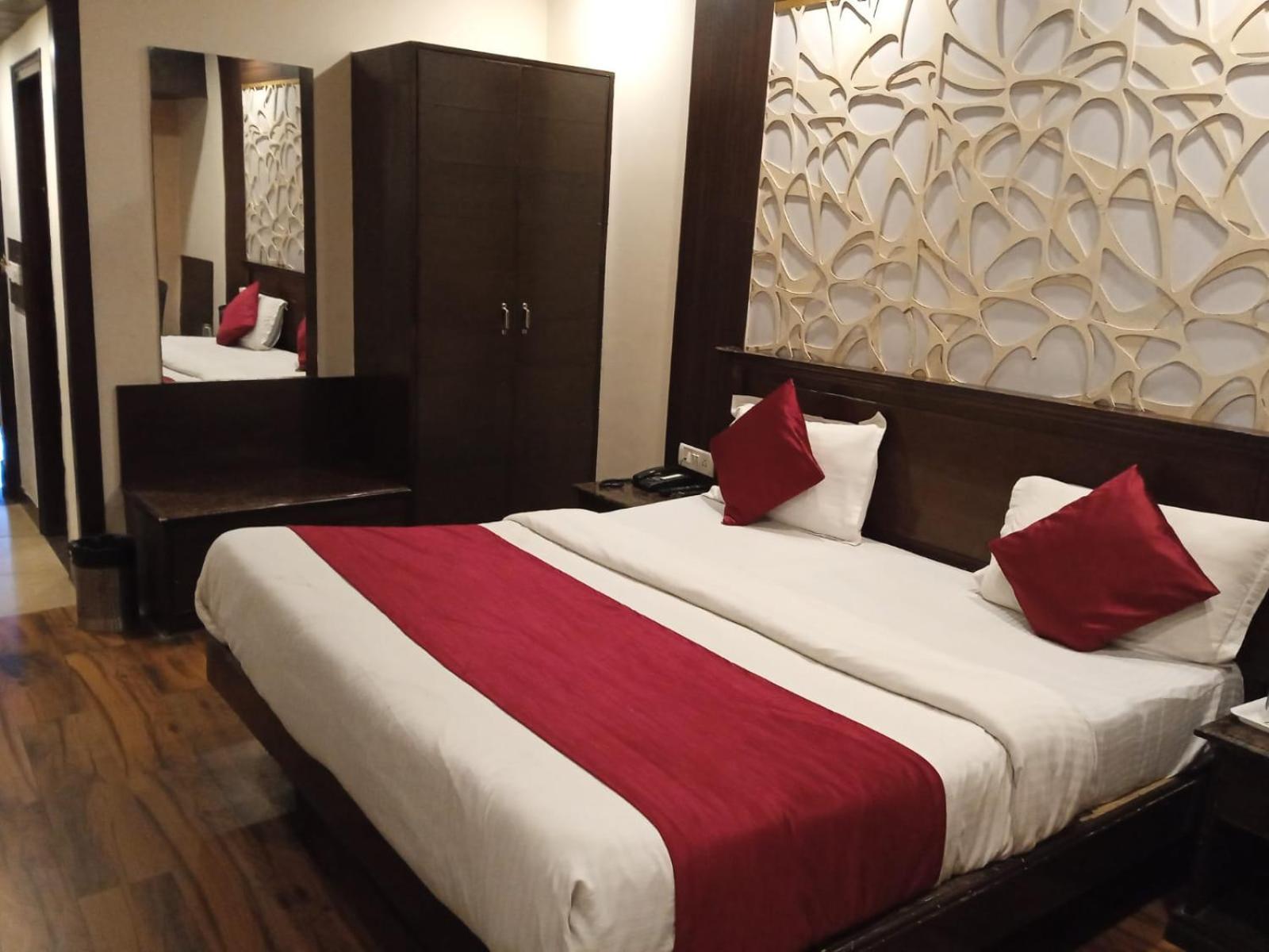 Hotel Himshri By Ovata Mussoorie Ngoại thất bức ảnh